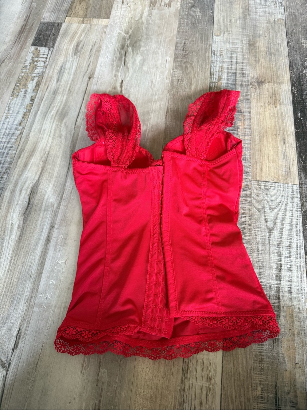 Red corset - Picture 5 of 7